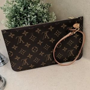 Neverfull MM pouch only